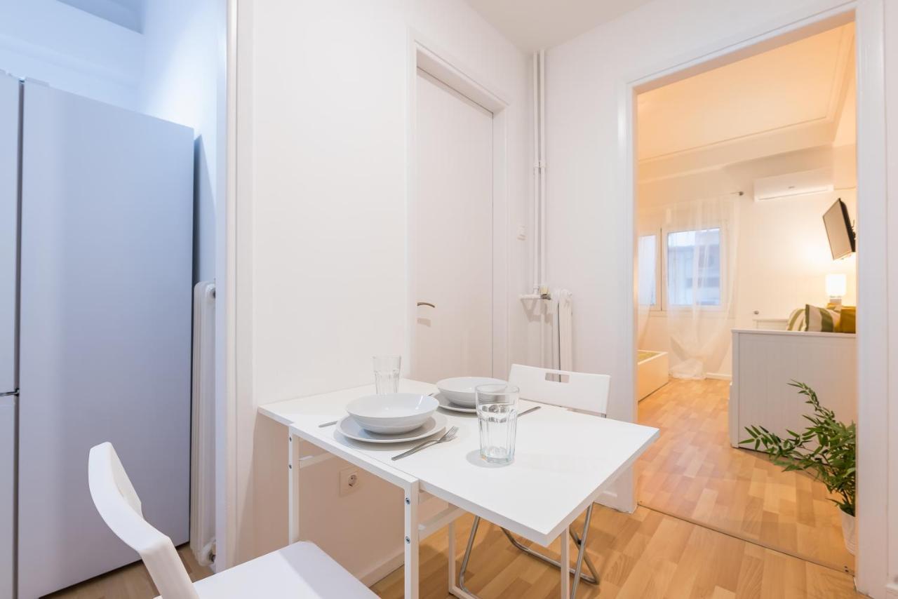 Apartment At Megaro Mousikis St Semi Basement 1Bed 2 Pers Atény Exteriér fotografie
