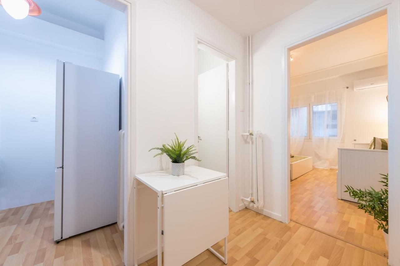 Apartment At Megaro Mousikis St Semi Basement 1Bed 2 Pers Atény Exteriér fotografie