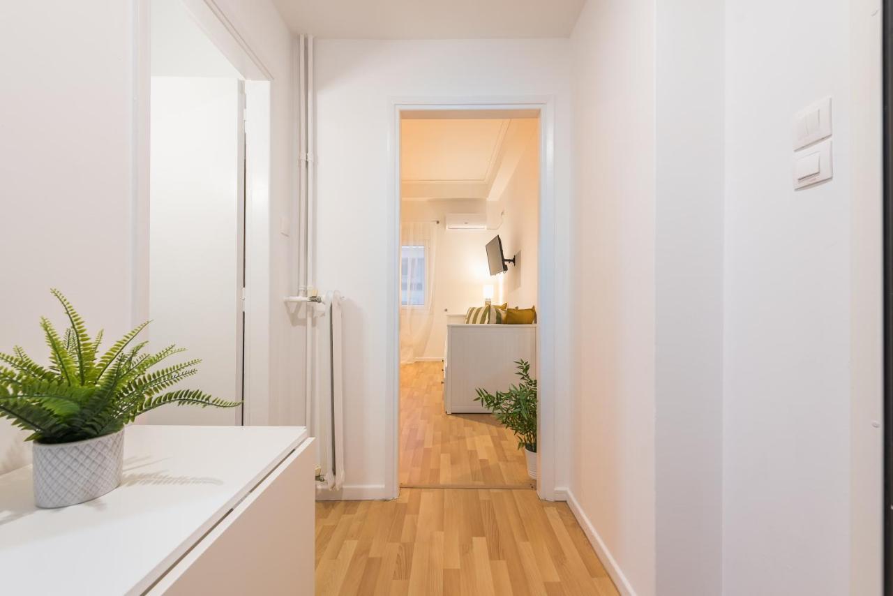 Apartment At Megaro Mousikis St Semi Basement 1Bed 2 Pers Atény Exteriér fotografie