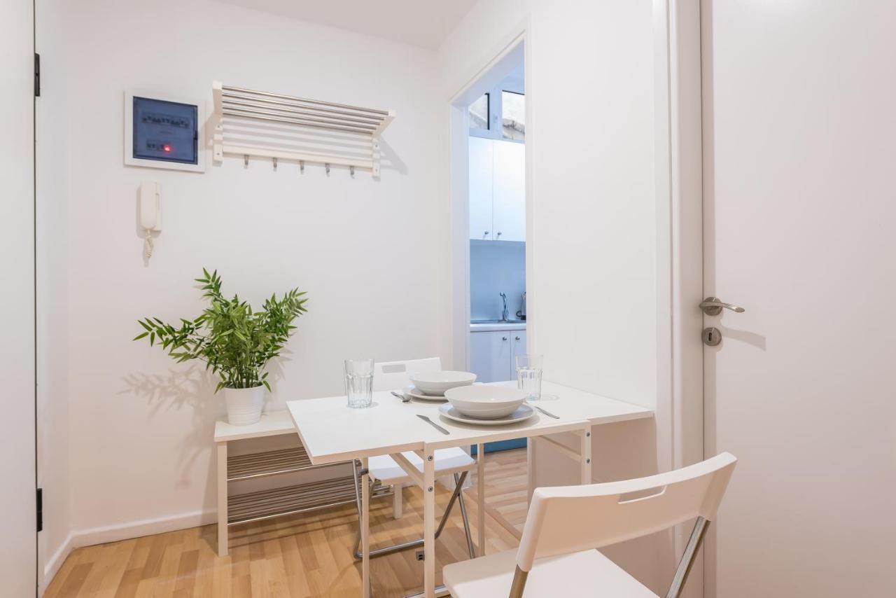 Apartment At Megaro Mousikis St Semi Basement 1Bed 2 Pers Atény Exteriér fotografie
