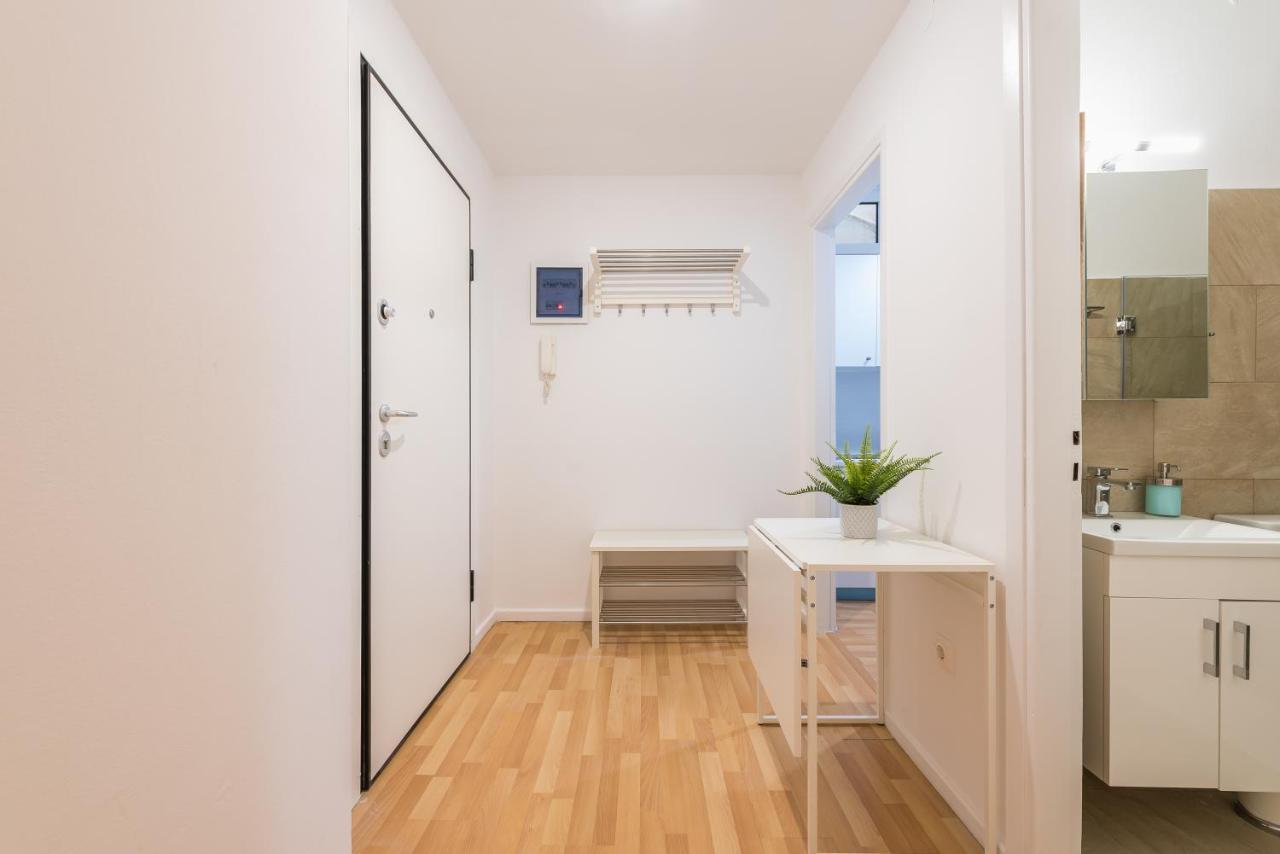Apartment At Megaro Mousikis St Semi Basement 1Bed 2 Pers Atény Exteriér fotografie